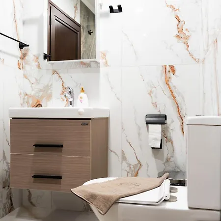 Seasons - Fast Wi-fi, Ac, Balconies Апартаменты